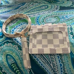 Fun little key chain with card holder attachment!